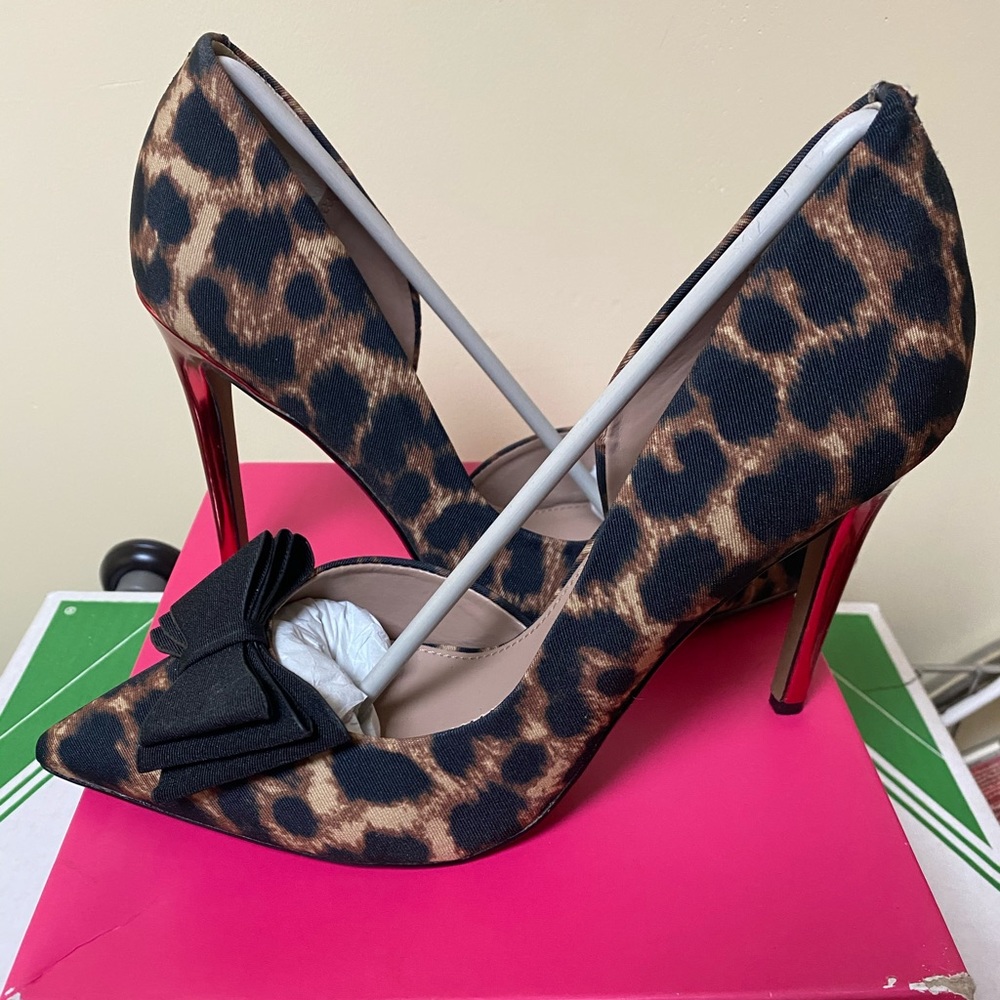 Betsy Johnson Prince Leopard Pumps Size 9.5